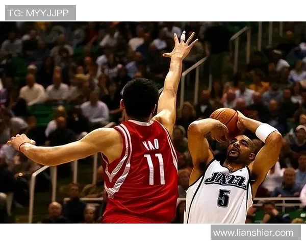 姚明最后时刻绝杀广厦带领球队逆转胜利的传奇瞬间