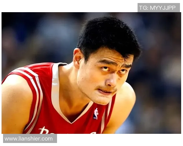 姚明近期最新照片曝光展现风采与魅力引发网友热议