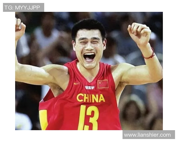 姚明在央视直播比赛中的精彩表现引发全国球迷热议与关注 姚明在央视直播比赛中的精彩表现引发全国球迷热议与关注