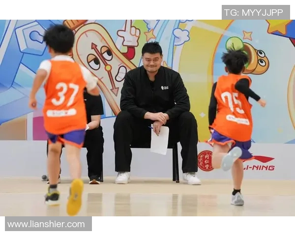 姚明腿步的独特魅力与篮球技巧的完美结合探讨