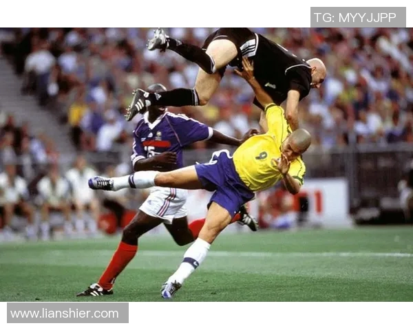 克罗地亚足球明星10号的辉煌历程与传奇瞬间回顾