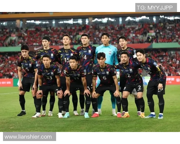 中国队在友谊赛中以1比0战胜韩国队展现出强大的足球实力与团队合作精神